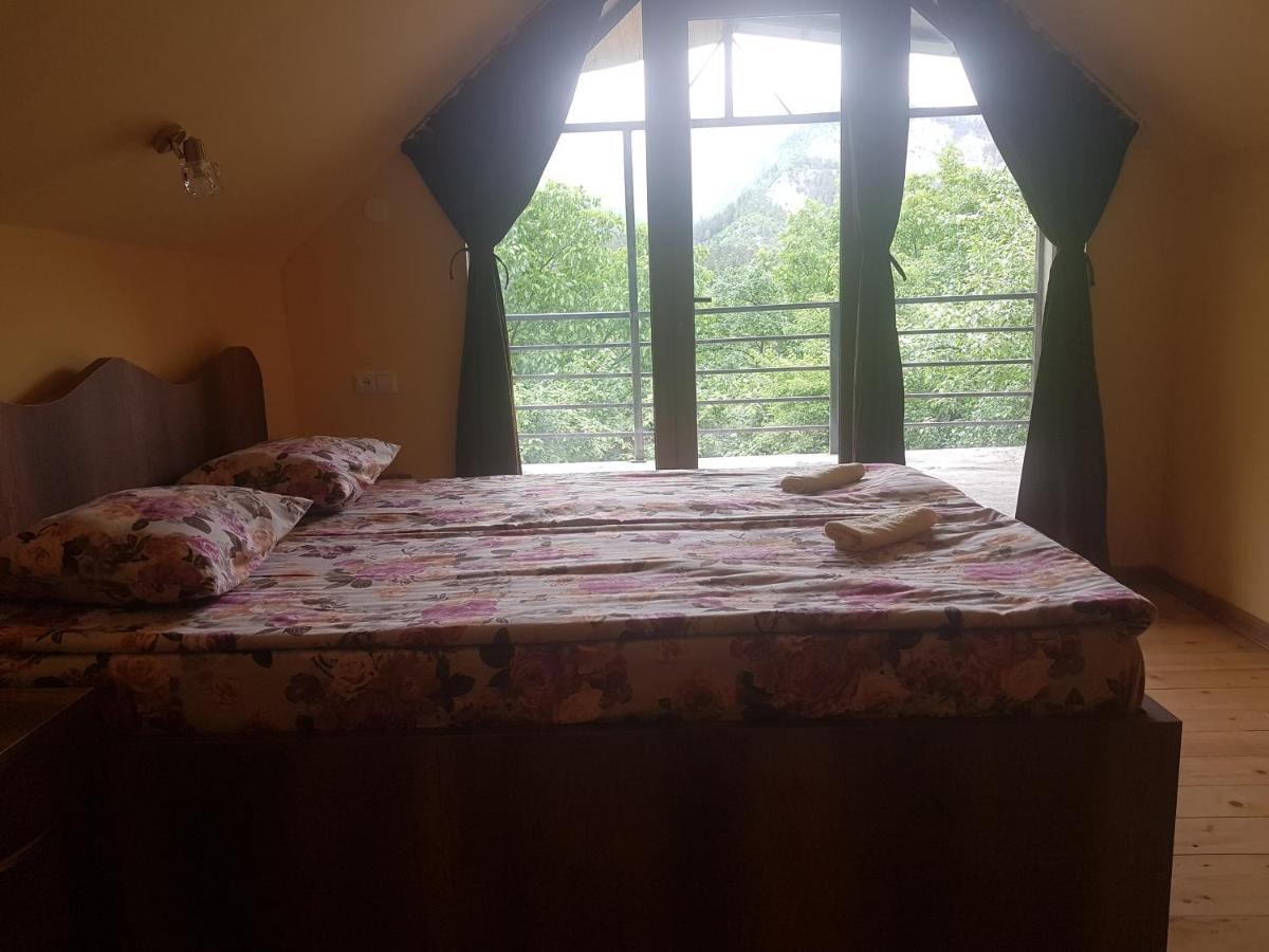 Guest House Sando Borjomi Exterior photo
