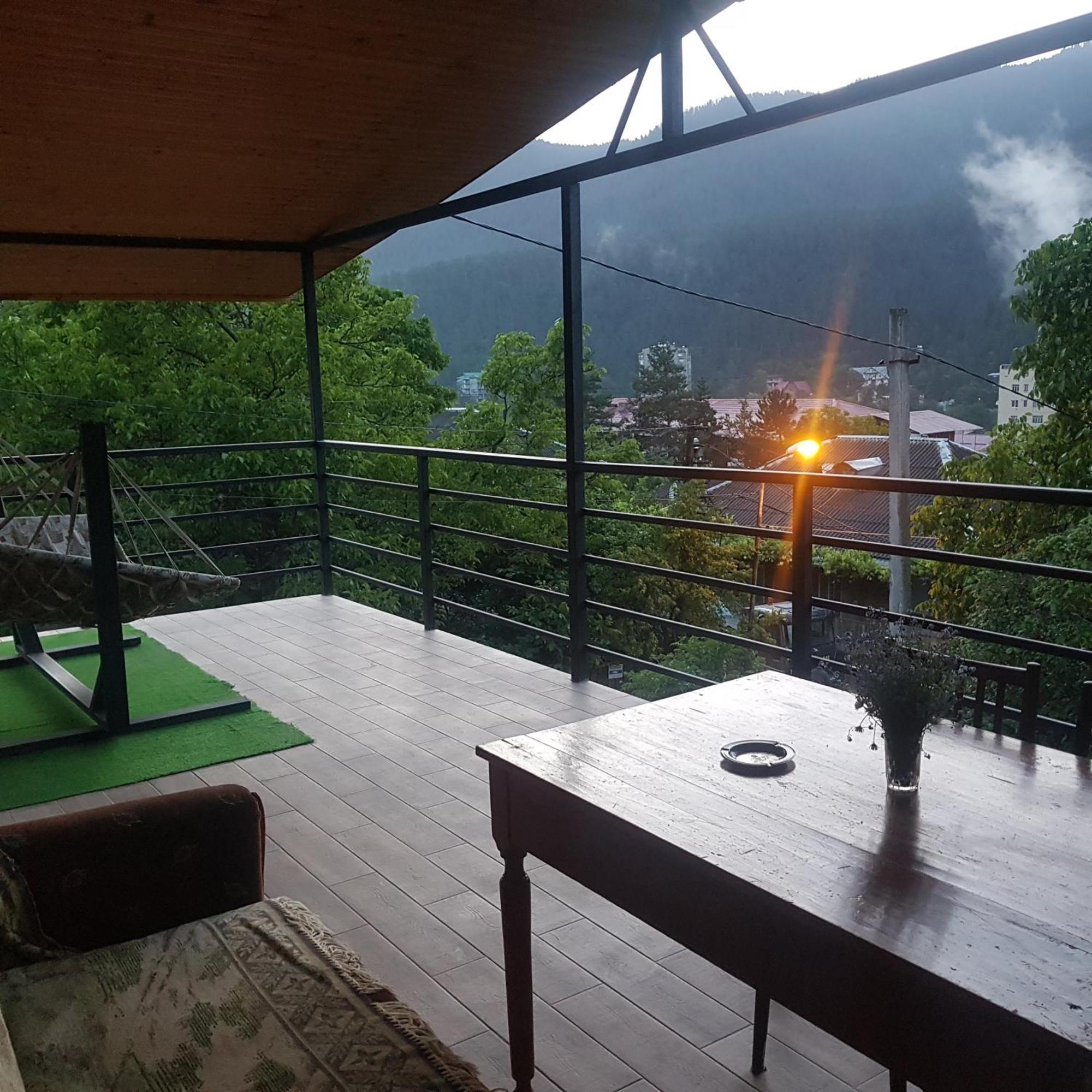 Guest House Sando Borjomi Exterior photo